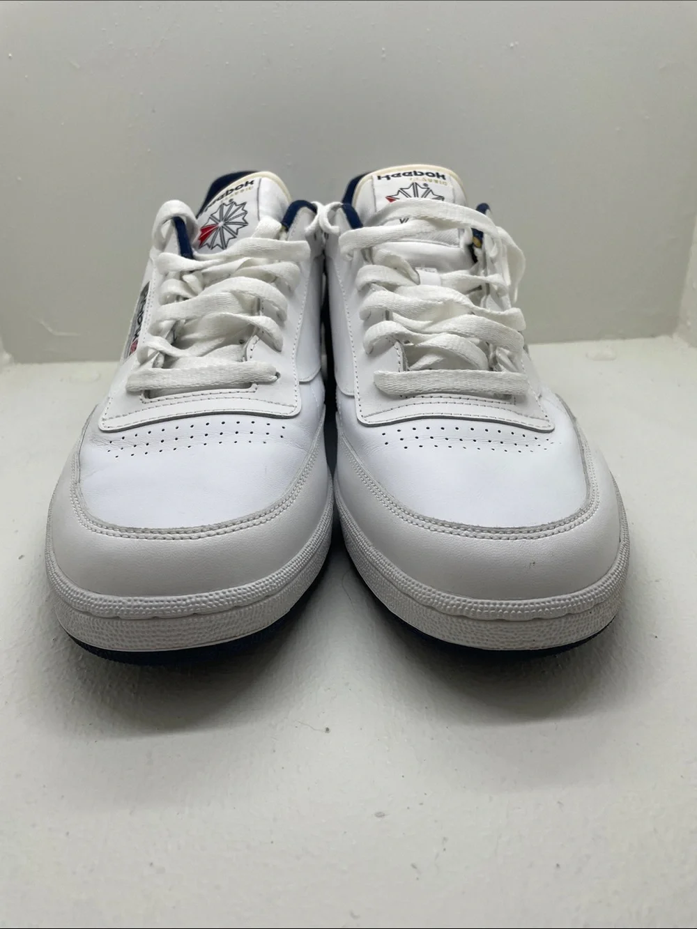 Reebok White Sneakers with Navy Accent Low-Top sz 14 men’s